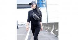 Foto Manja di Jalan Tol Surabaya, Syahrini Dikritik Netizen