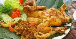 Sajian Makan Malam Istimewa, Nikmati Ayam Betutu Khas Bali