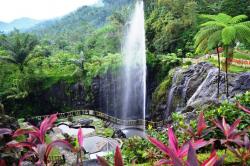 Pesona Baturraden, Keindahan Air Terjunnya Menggoda Wisatawan
