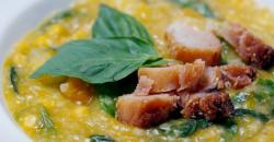 Sarapan Pagi dengan Bubur Manado Ditambah Sambal Dabu-Dabu