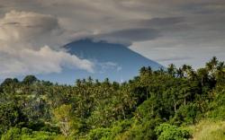 Dampak Erupsi Gunung Agung, Satu Juta Wisman Batal ke Bali