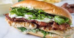 Menu Sarapan Pagi, Cicipi Variasi Sandwich Ayam Mentega 