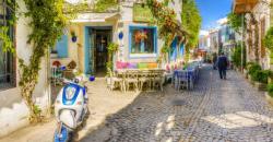 6 Jalan Setapak Menakjubkan di Dunia, Santorini Cantik seperti Lukisan