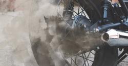 Menggeber Motor untuk Menghilangkan Endapan Tak Sepenuhnya Benar