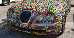 Unik, Jaguar S Type Dibalut Ribuan Diecast