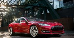 Baut Power Steering Bermasalah, Tesla Recall 123.000 Model S