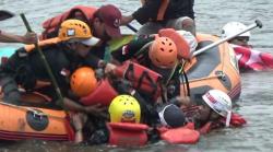 Demo Tol Serpong-Cinere, Peserta Pingsan saat Ceburkan Diri ke Waduk