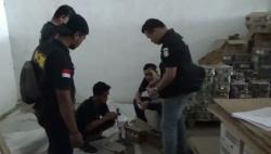 Ganti Label Baru Makanan Kedaluwarsa, Gudang di Tambora Digerebek