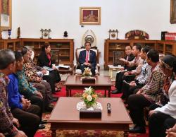 Jokowi Temui Nelayan Pantura, Ini Ketentuan Penggunaan Cantrang