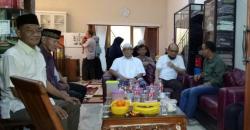 Jenguk Novel, Anies Ingin Sepupunya Cepat Sembuh dan Kembali Bertugas