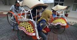 Asas Kemanusiaan dan Ramah Lingkungan, Sandi Kaji Becak Mesin Listrik