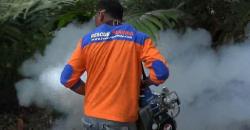 Cegah Demam Berdarah, Rescue Perindo Papua Fogging Permukiman Warga 