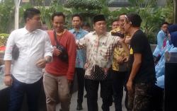 Hemat Bicara, Ade Komarudin Langsung Masuk Gedung KPK