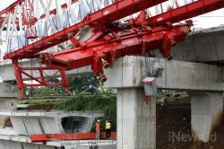 Puslabfor Mabes Polri Olah TKP Crane DDT Ambruk