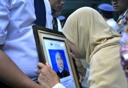 Pemakaman Dianti Diwarnai Isak Tangis