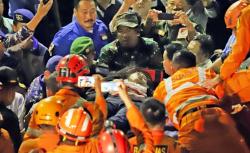 Momen Mutmainah Diselamatkan setelah Tertimbun Longsor 15 Jam