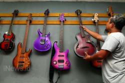 Keren, Gitar Buatan Industri Rumahan Tembus Pasar Luar Negeri