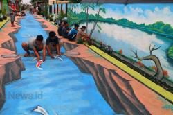 Asyiknya Berfoto di Mural 3 Dimensi