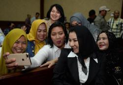 Bupati Kutai Kartanegara Rita Widyasari Jalani Sidang Perdana