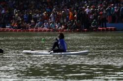 Asiknya Menteri Susi 'Ngopi' di Atas Papan Dayung