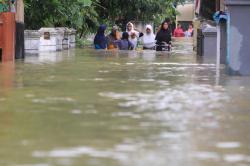 Banjir Rendam 7 Kecamatan di Cirebon