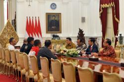 Presiden Jokowi Dengar Keluhan Pengemudi Ojek Online di Istana