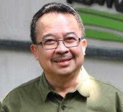 Kepala Daerah dan Lapangan Kerja