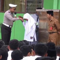 Siswi yang Mengamuk saat Operasi Zebra Minta Maaf ke Polisi
