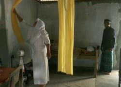 Puskesmas Tutup, Ibu Melahirkan di Bekas Gudang Beras di Bireuen
