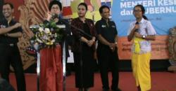 Serunya saat Menkes Gelar Kuis Berhadiah Sepeda ala Presiden Jokowi