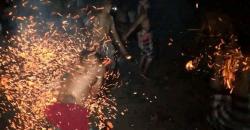 Perang Api di Ubud, Tradisi Usir Roh Jahat Menjelang Hari Raya Nyepi