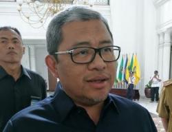 Hubungi Call Center 198, Aher Konfirmasi Hadir Pemeriksaan KPK Besok