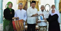 Blusukan di Cirebon, Emil Dengarkan Curhatan Keluarga Keraton Kanoman