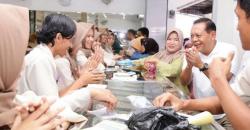 Kang Ajat Terharu dengan Perjuangan Para Relawan Pemenangannya