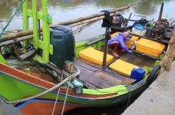 Cuaca Buruk, Nelayan Cirebon Tak Berani Melaut