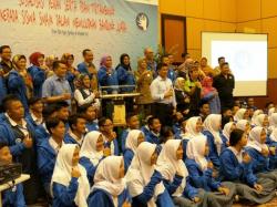 PDAM Tirtawening Beberkan Masalah Air Kota Bandung di Hadapan Siswa