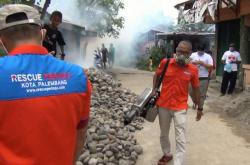 DPD Rescue Perindo Sumsel Fogging 100 Rumah di Kelurahan Sako