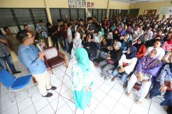 Belum Capai Kesepakatan, Emil Tunda Pembangunan Rumah Deret