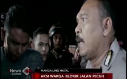 Protes Aktivitas Alat Berat, Ratusan Warga Madina Blokir Jalan