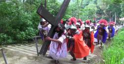Visualisasi Jalan Salib, Umat Diminta Teladani Pengorbanan Yesus