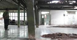 Tak Pernah Diperbaiki, Atap Bangunan di Kompleks Keraton Solo Runtuh