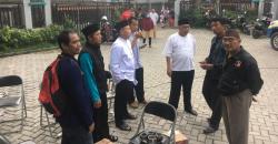 Cari Informasi Korban Bus Terbalik di Tanjakan Emen, Warga Datangi Kantor Lurah Pisangan