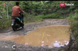 Kerusakan Jalan Parah, Pejabat Daerah Tasikmalaya Minta Maaf