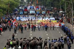 Hati-hati lewat Jalan Suryo, 1.000 Buruh Akan Kepung Gedung Grahadi