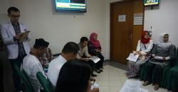 Khofifah Bingung Stop Ngopi, Puti Berdoa Tak Ada Gangguan Kolesterol