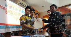 KPU Jatim Sebut Berkas Syarat Calon Khofifah-Emil Sudah Lengkap