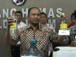 Polda Jatim Bongkar Rumah Produksi Miras Palsu dan Oplosan di Kediri