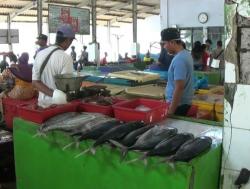 Nelayan Tak Melaut, Harga Ikan di Malang Melonjak Tinggi