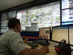 Sore Ini Lalu Lintas Surabaya Padat, Waspadai Macet dan Kecelakaan