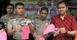 Kepergok Beraksi, 2 Begal Motor Bersenjata Revolver Ditangkap Polisi